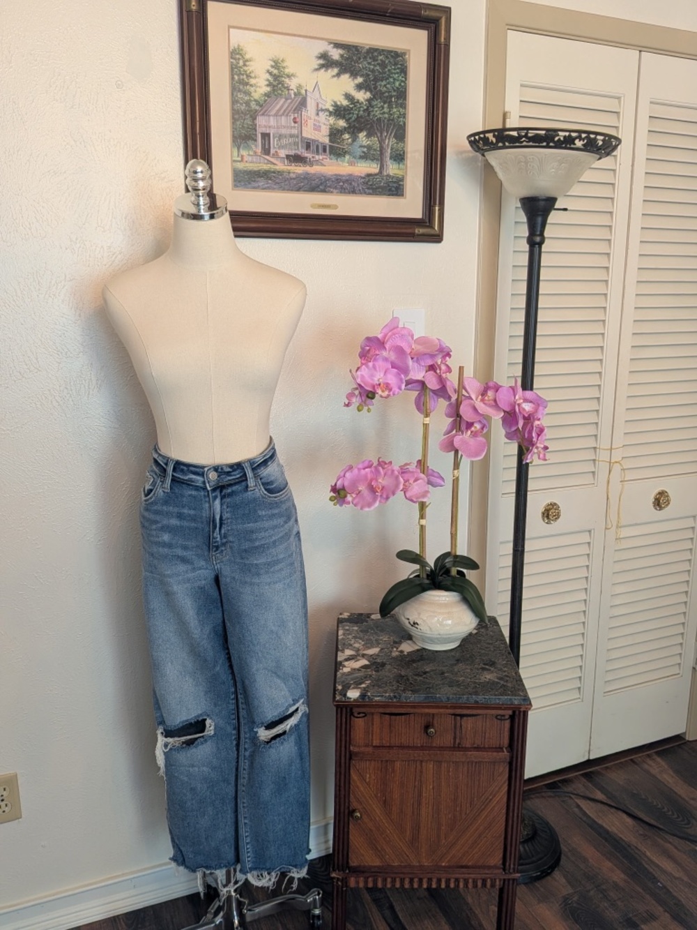 Flying Monkey High Rise Distressed Straight Leg Jeans Size 30